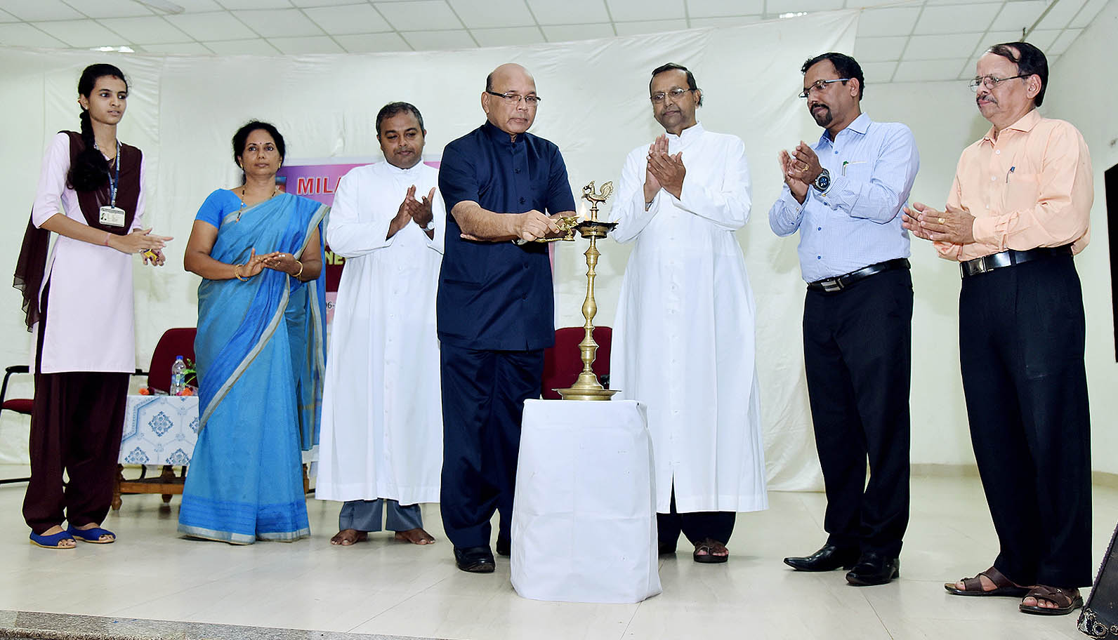 ಮಕ್ಕಳನ್ನು ಸಮಾಜ ಅರಿಯುವ ರೀತಿ ಬೆಳೆಸಿ: ಡಾ.ಥಾಮಸ್ ಕ್ವಾಡ್ರಸ್